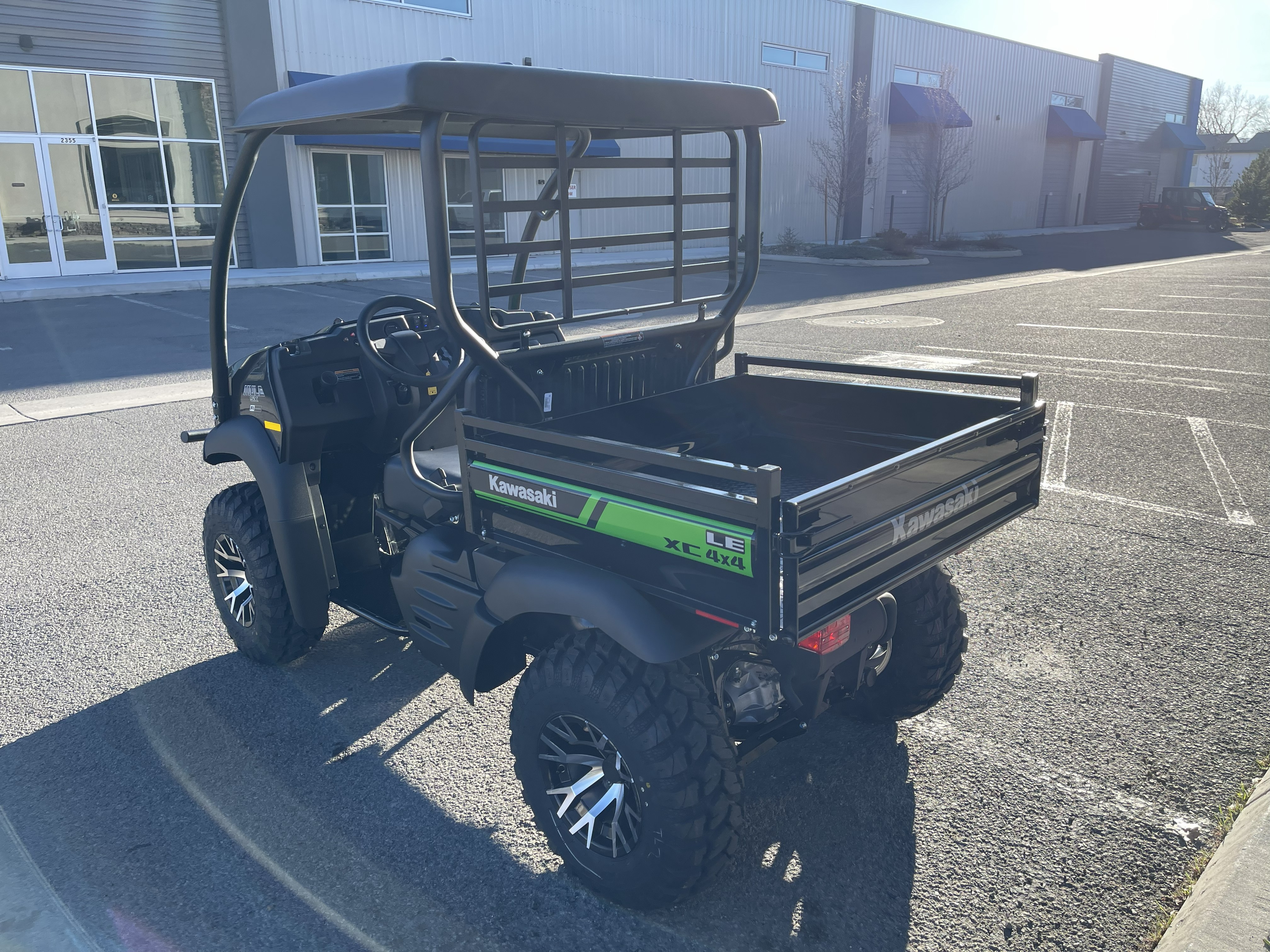 2026-KAWASAKI-MULE-SX-4x4-XC-LE-Metallic-Onyx-Black-KAF01196
