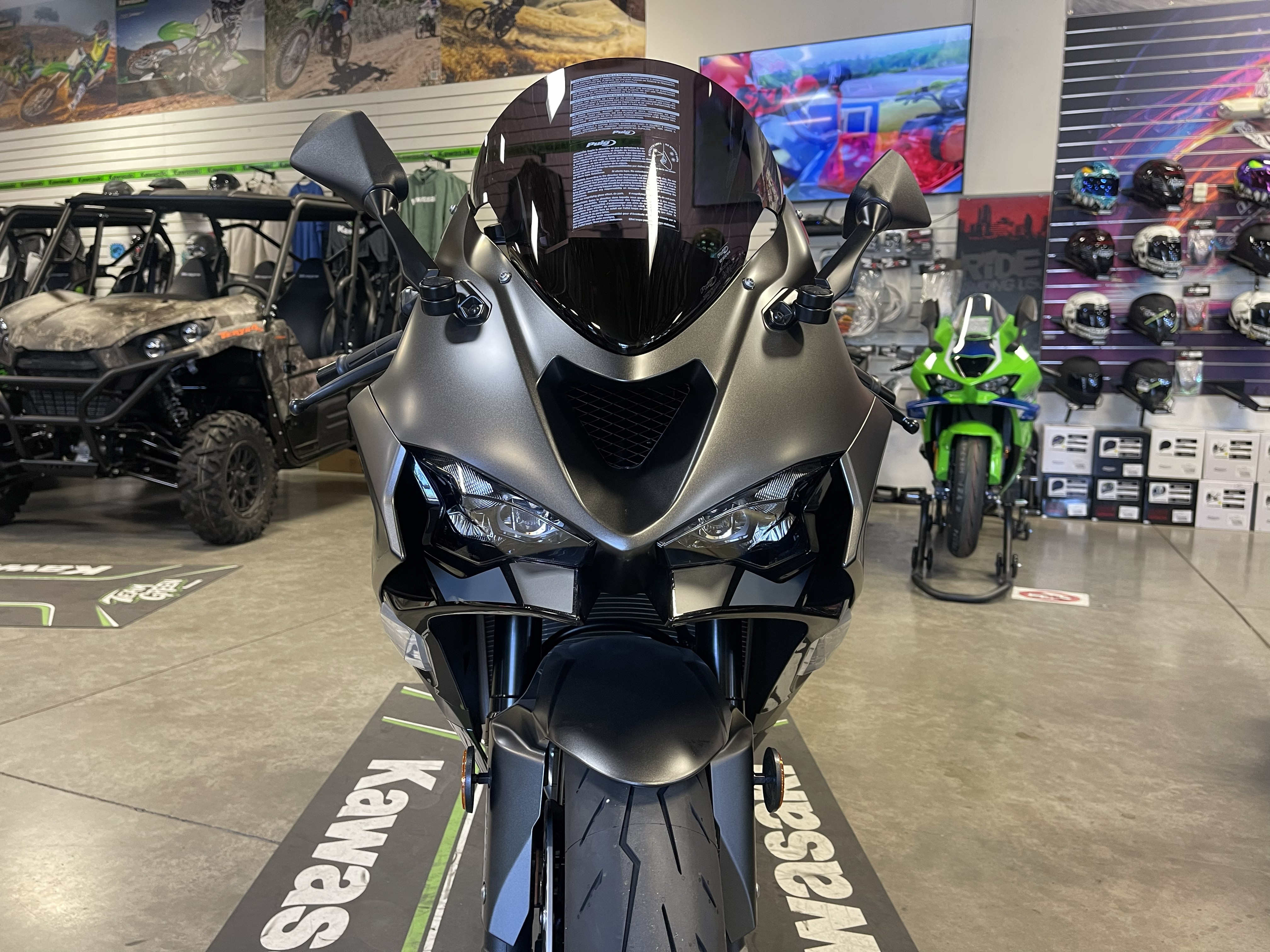 2026-KAWASAKI-NINJA-ZX-6R-ABS-Metallic-Matte-Graphenesteel-Gray