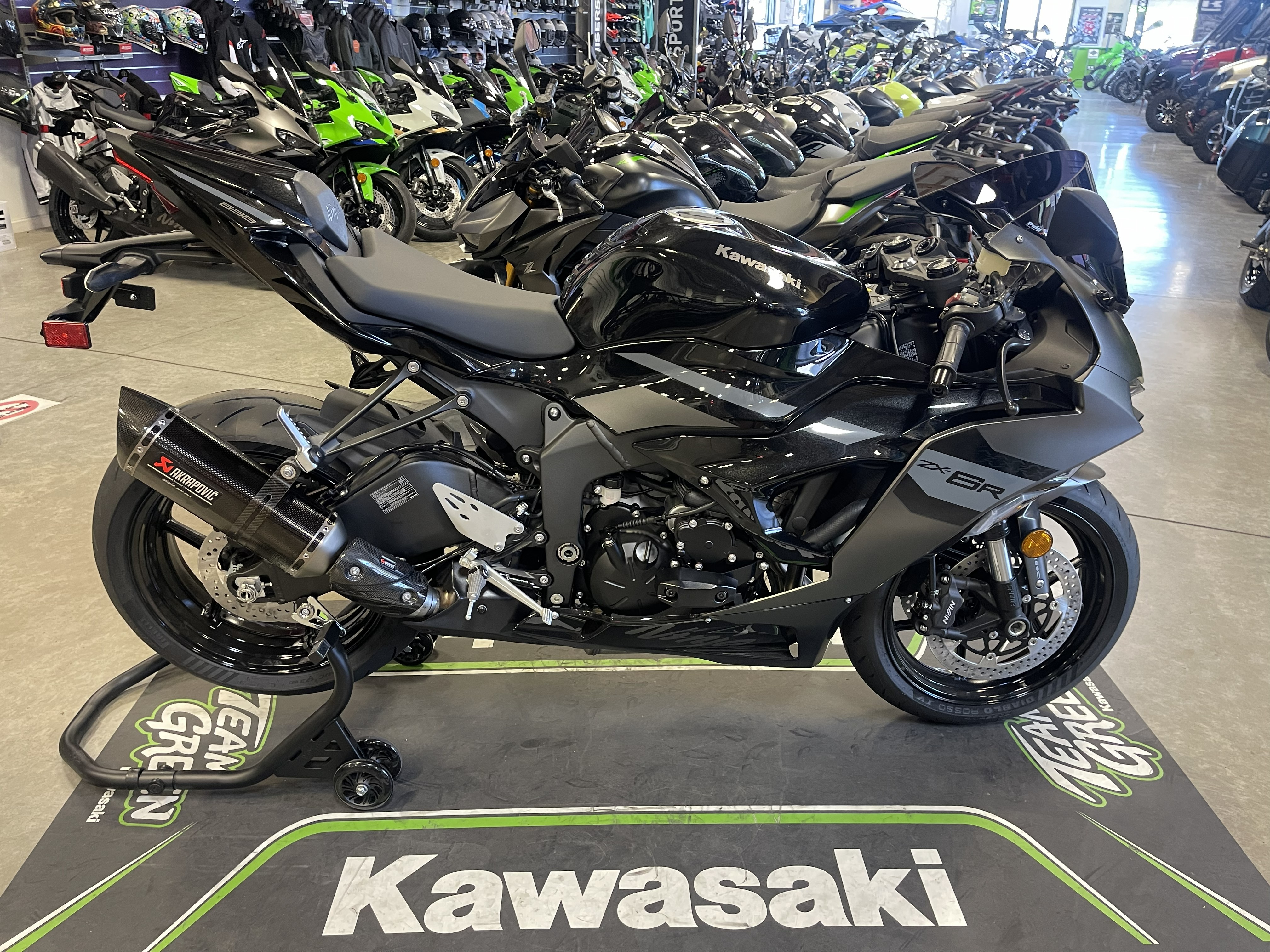 2026-KAWASAKI-NINJA-ZX-6R-ABS-Metallic-Matte-Graphenesteel-Gray